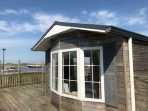 Waterchalet Number 6 Recreationpark Yn'E Lijte Grou Met Ligplaats Boot 빌라 외부 사진